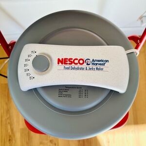 Nesco Food Dehydrator & Jerky Maker